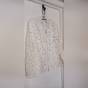 Bagatelle White Floral Lace Top